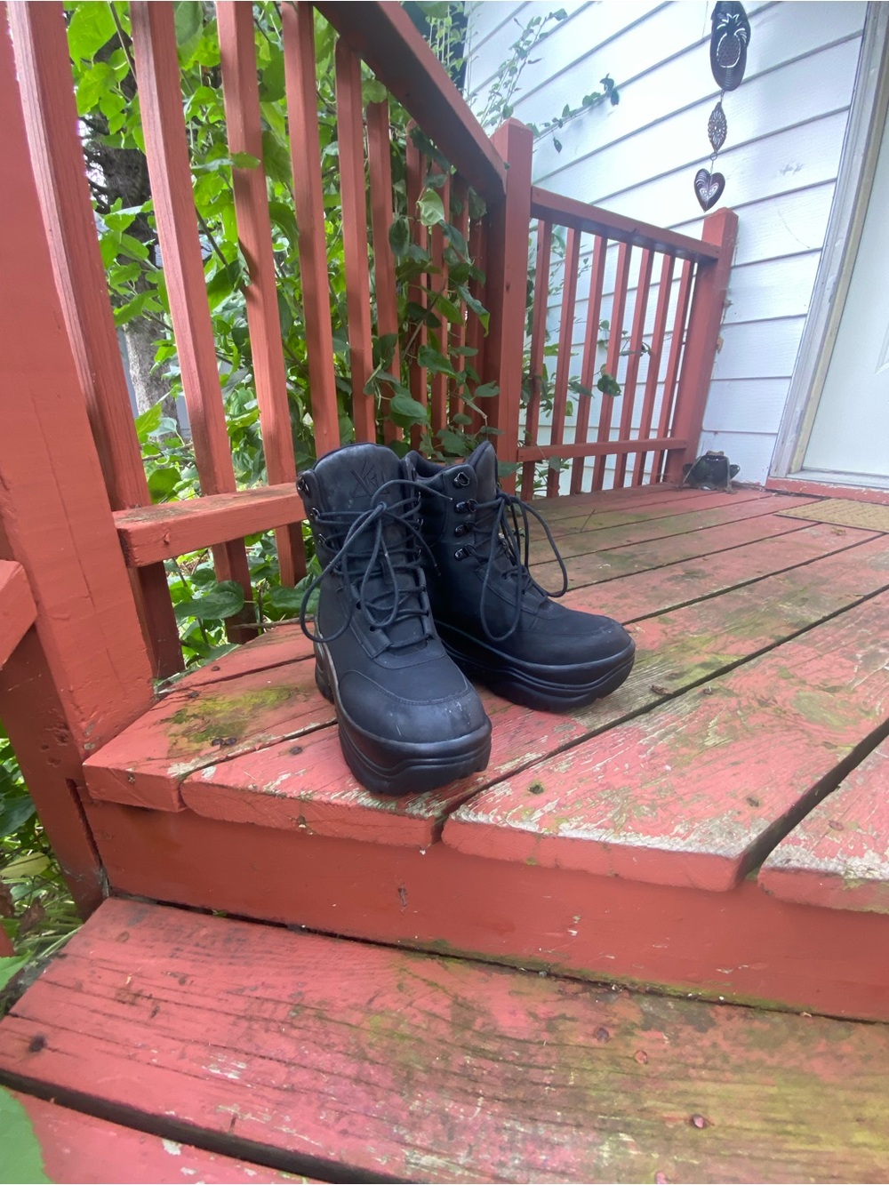 YRU Black Lace-Up Platform Boots